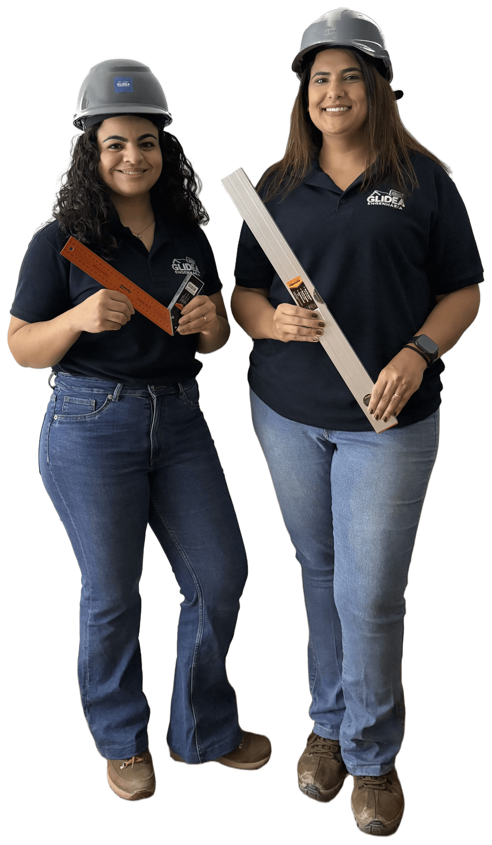 Gabrielle Arantes e Lídia Torres, engenheiras da Glidea, com uniformes e equipamentos de trabalho